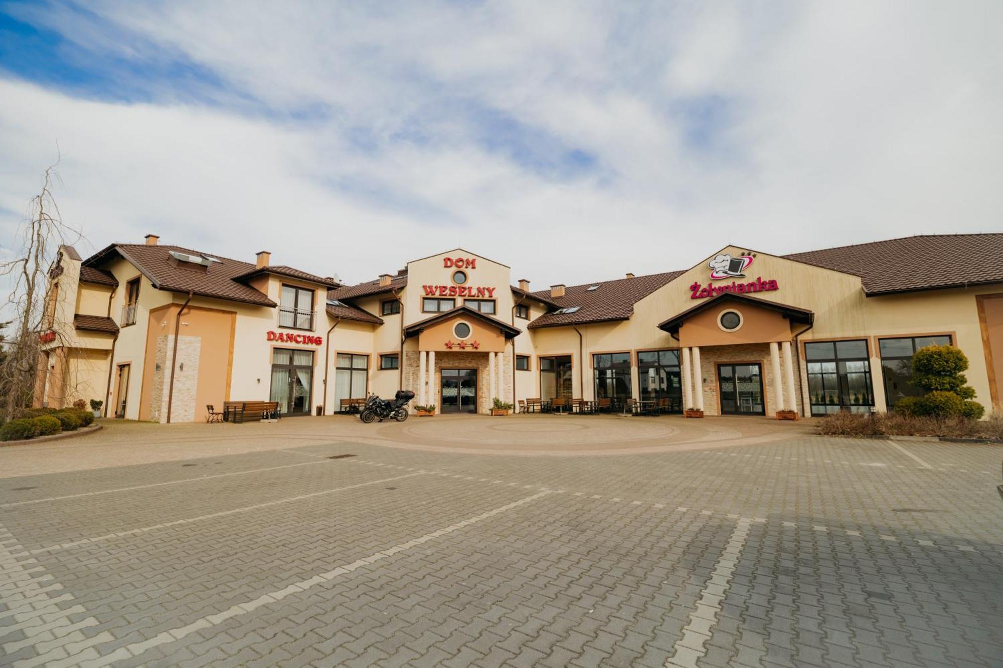 Noclegi - Apartamenty Zolynianka Buitenkant foto