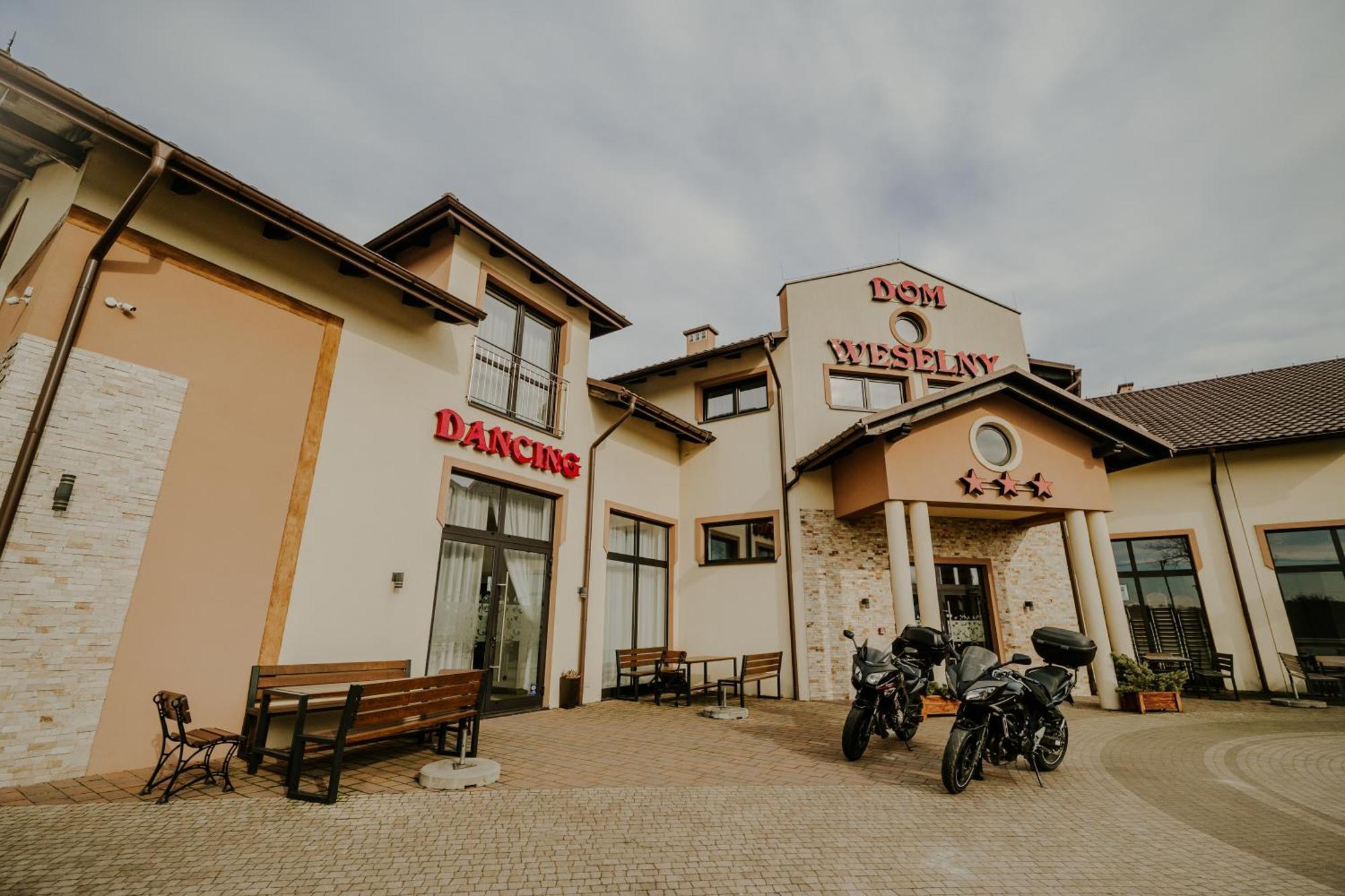 Noclegi - Apartamenty Zolynianka Buitenkant foto
