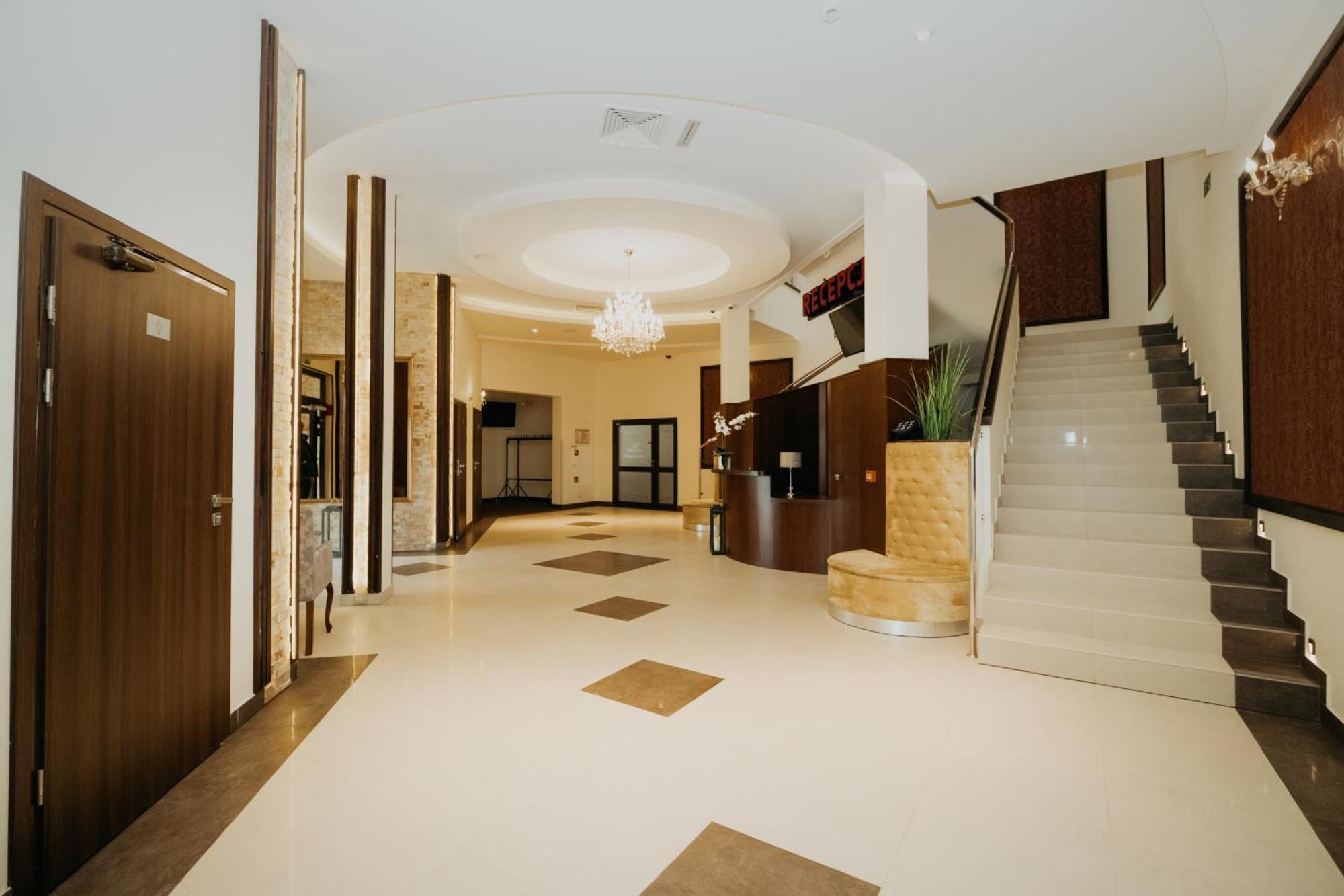 Noclegi - Apartamenty Zolynianka Buitenkant foto
