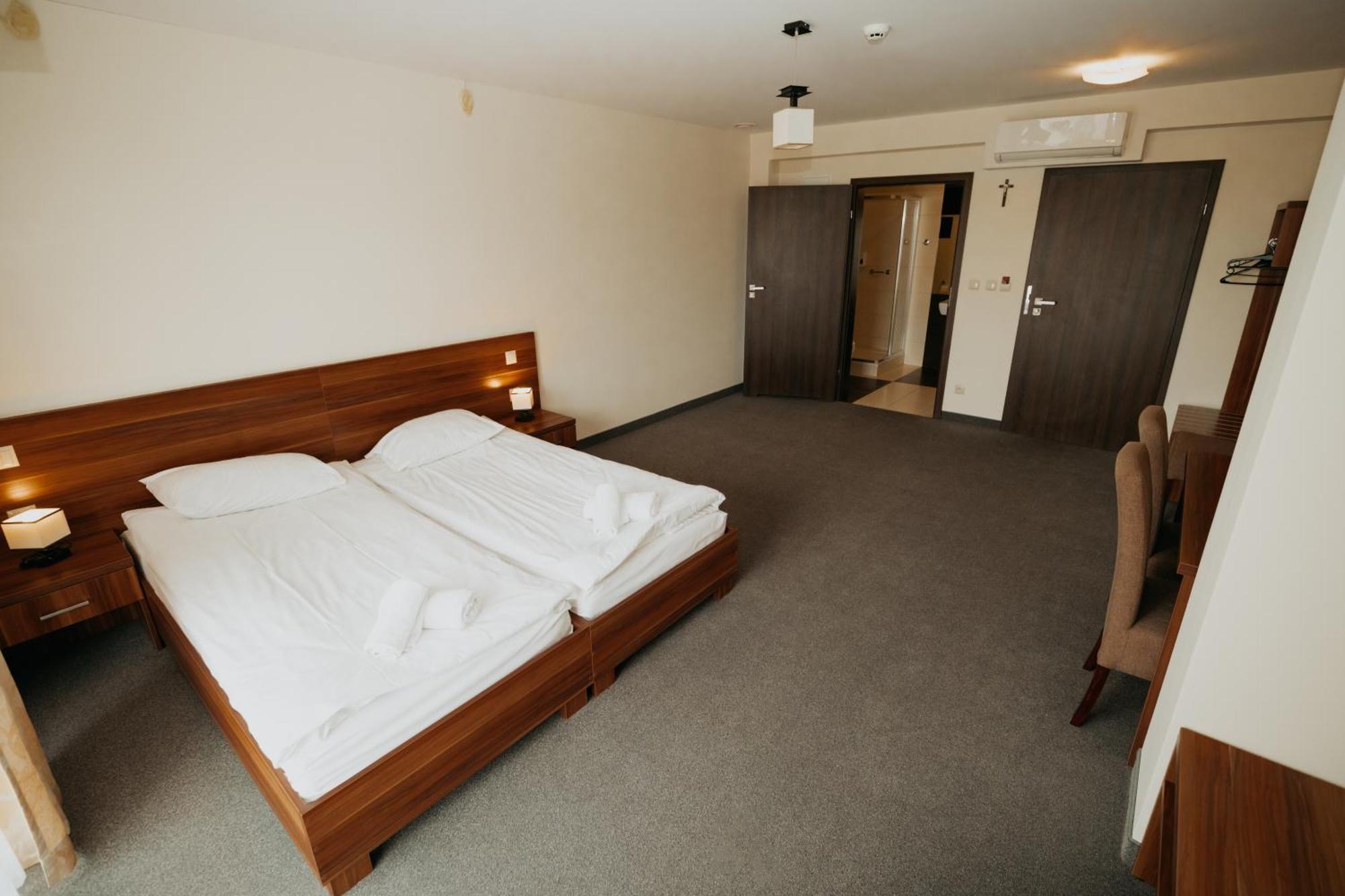 Noclegi - Apartamenty Zolynianka Buitenkant foto