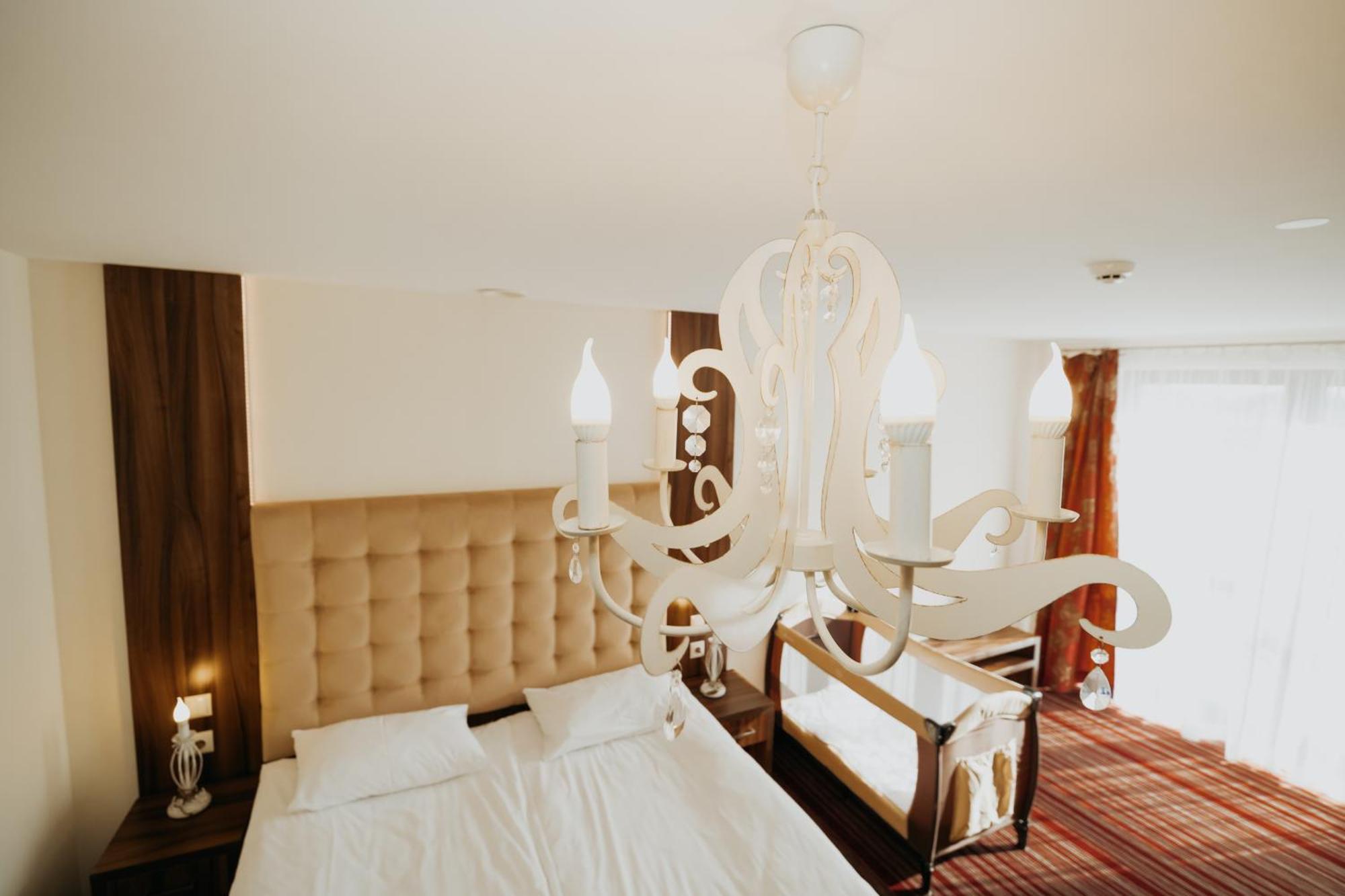 Noclegi - Apartamenty Zolynianka Buitenkant foto
