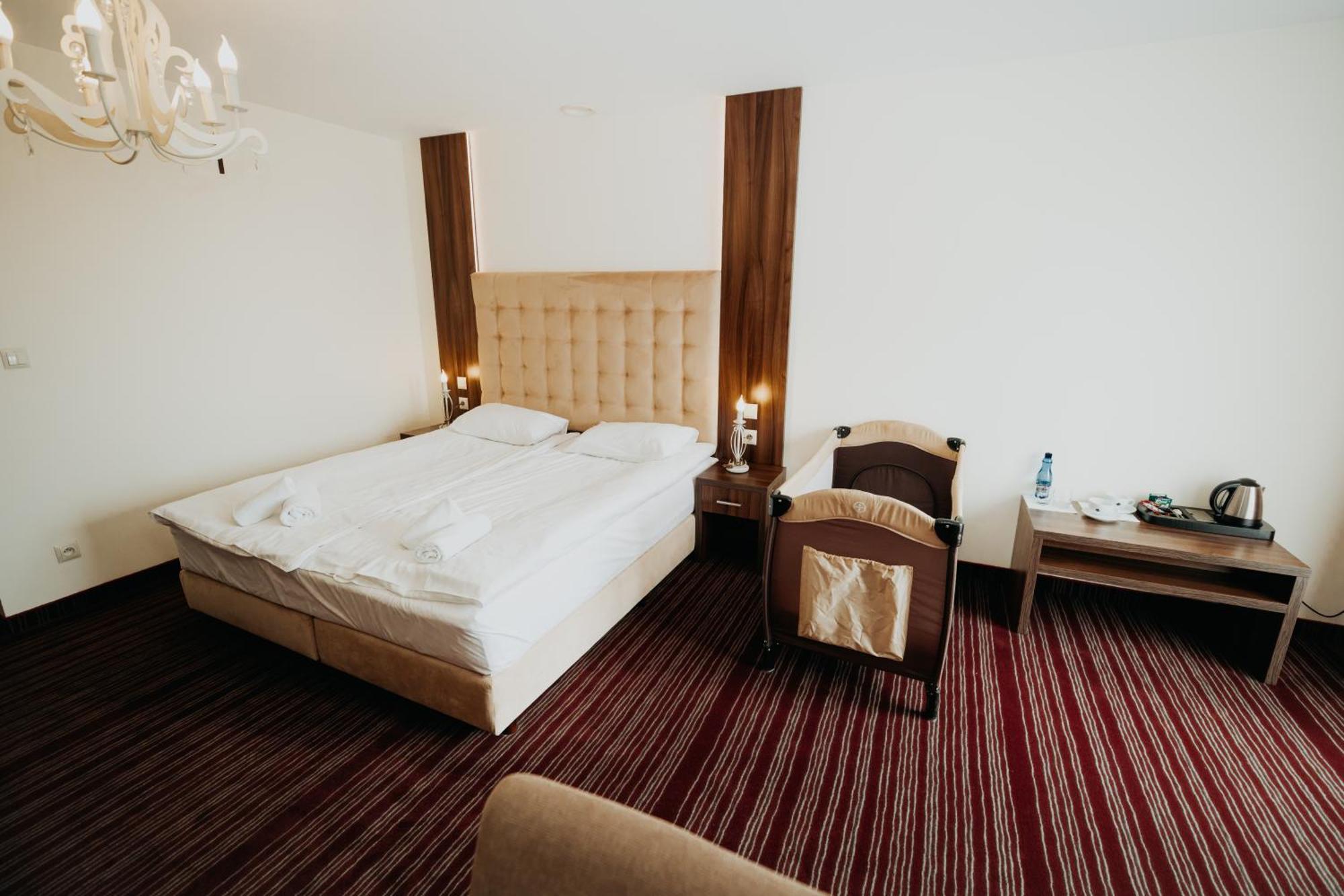 Noclegi - Apartamenty Zolynianka Buitenkant foto