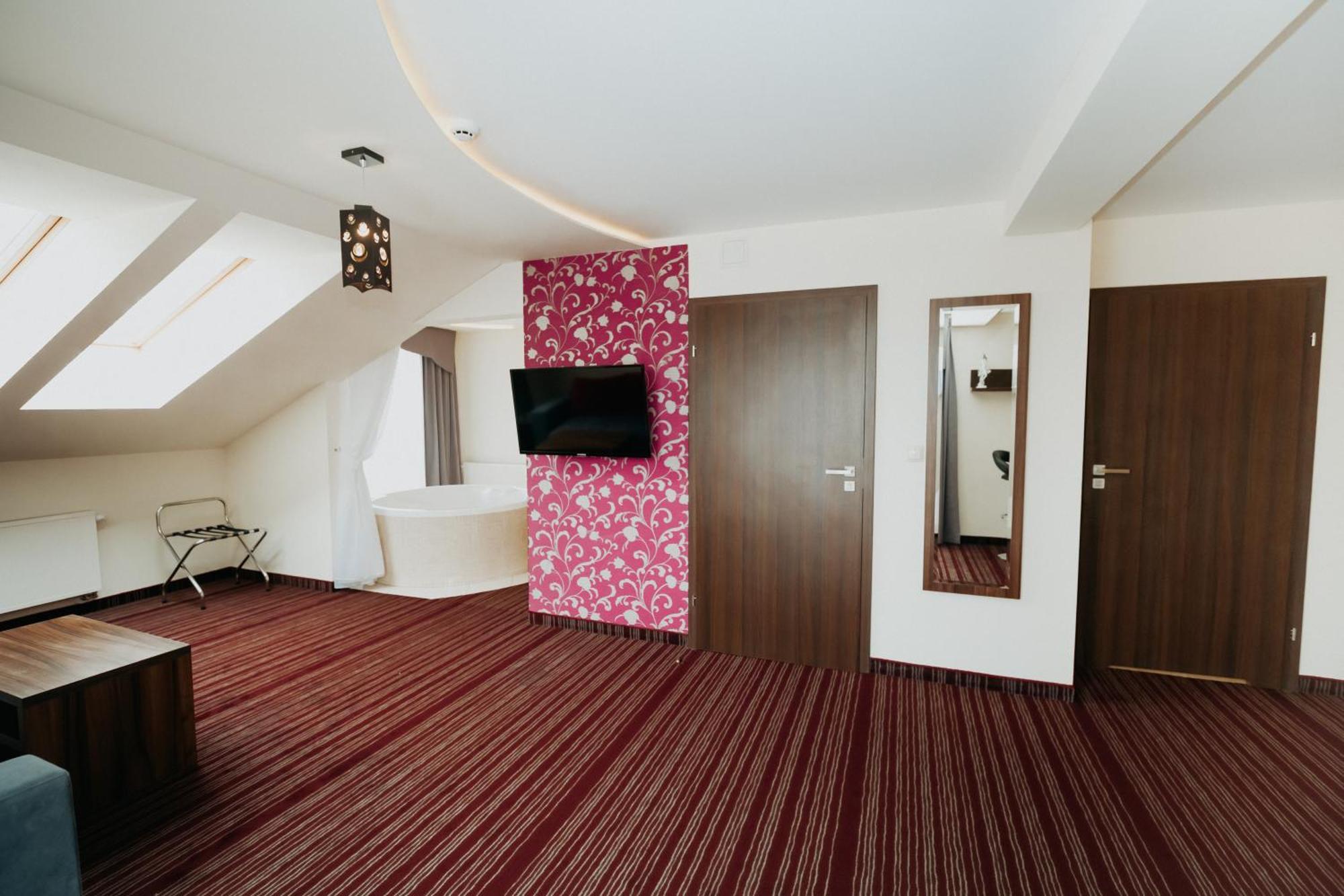 Noclegi - Apartamenty Zolynianka Buitenkant foto